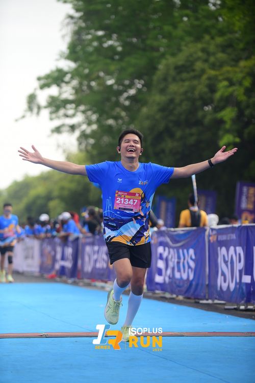 Race photo from Isoplus Run 2024 Surabaya