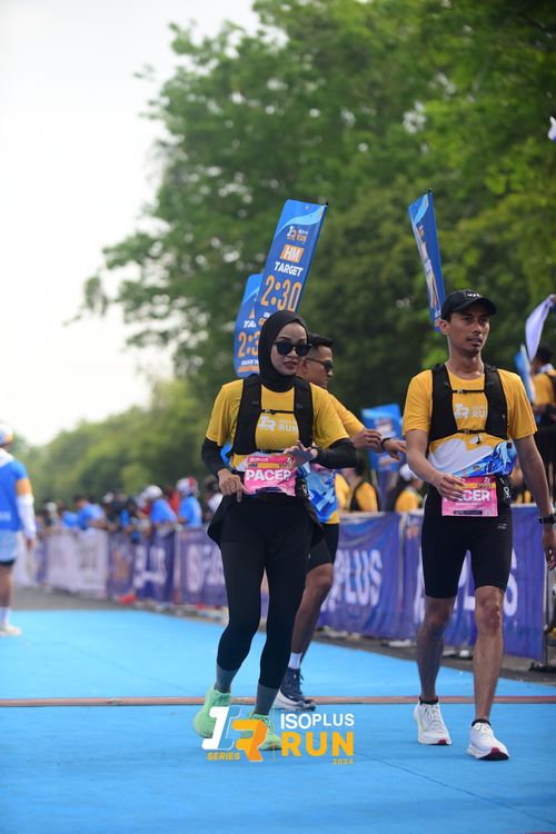 Race photo from Isoplus Run 2024 Surabaya
