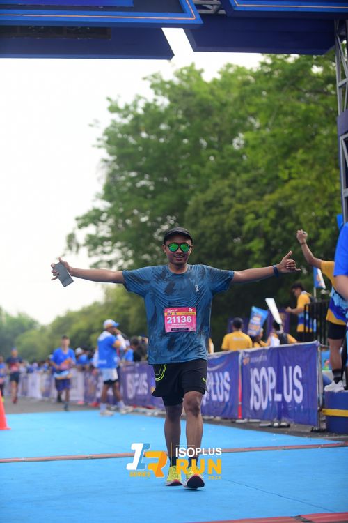 Race photo from Isoplus Run 2024 Surabaya