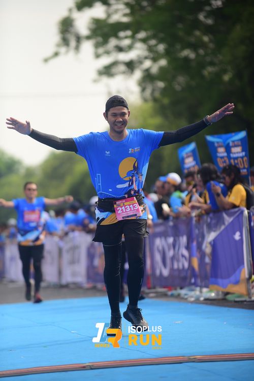 Race photo from Isoplus Run 2024 Surabaya