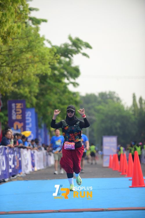 Race photo from Isoplus Run 2024 Surabaya