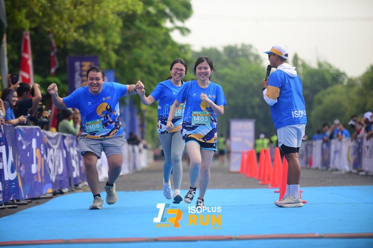 Race photo from Isoplus Run 2024 Surabaya