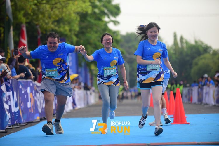 Race photo from Isoplus Run 2024 Surabaya