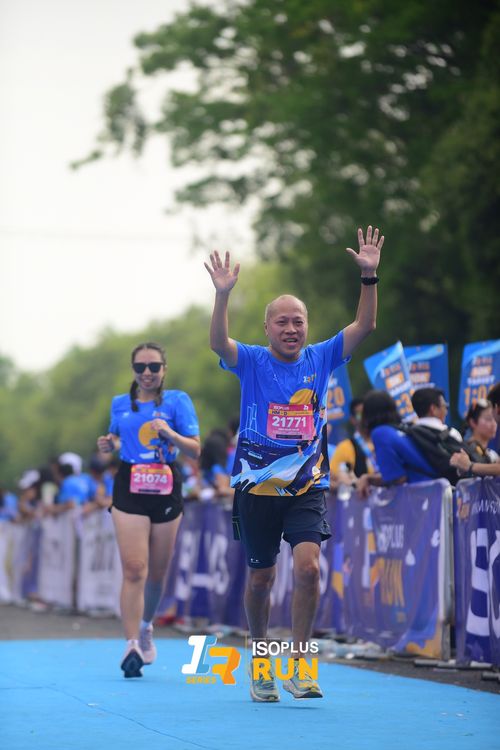 Race photo from Isoplus Run 2024 Surabaya