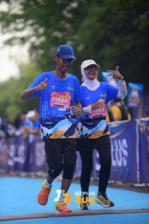 Race photo from Isoplus Run 2024 Surabaya