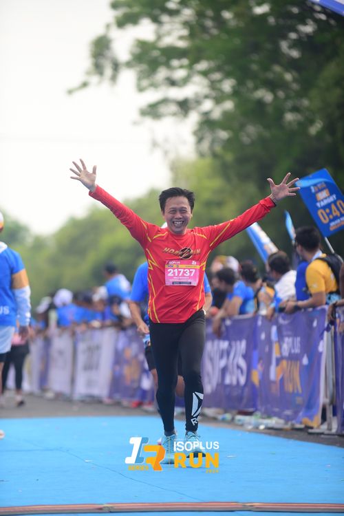 Race photo from Isoplus Run 2024 Surabaya