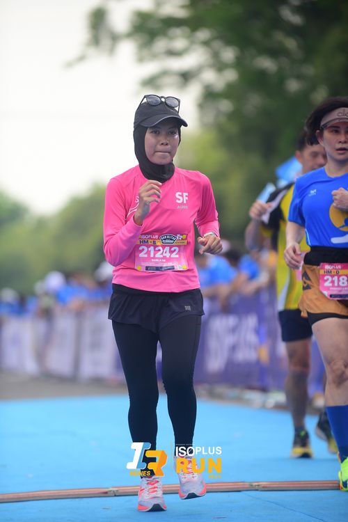 Race photo from Isoplus Run 2024 Surabaya