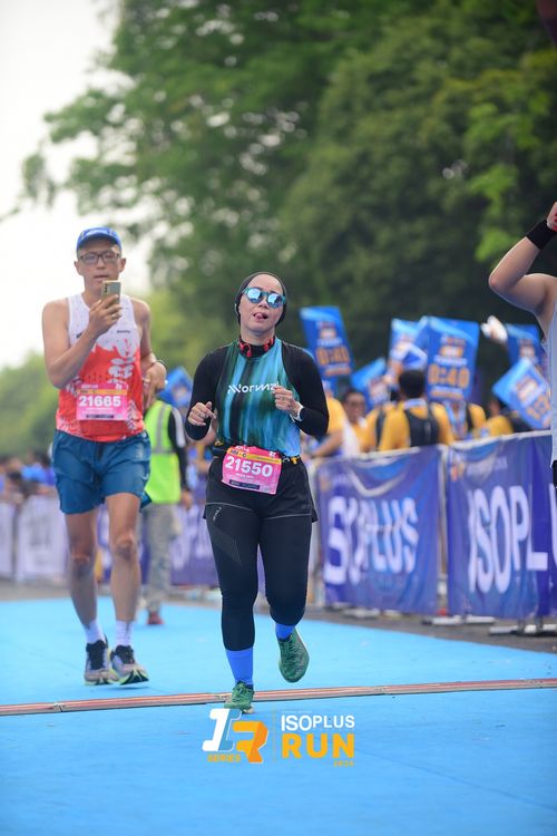 Race photo from Isoplus Run 2024 Surabaya