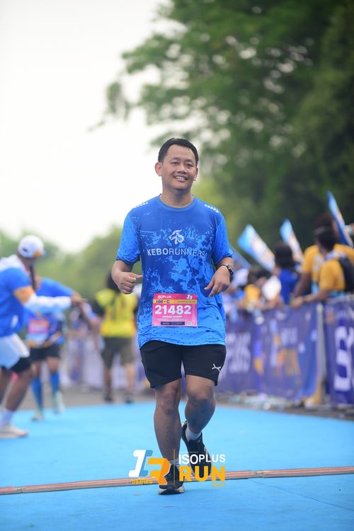 Race photo from Isoplus Run 2024 Surabaya
