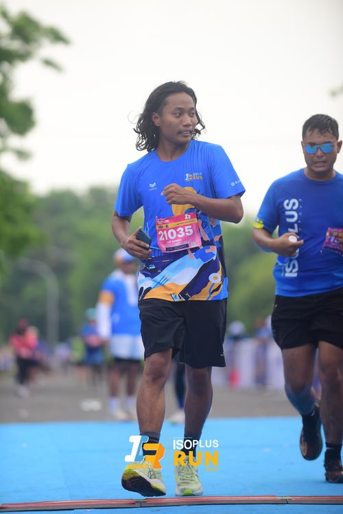 Race photo from Isoplus Run 2024 Surabaya