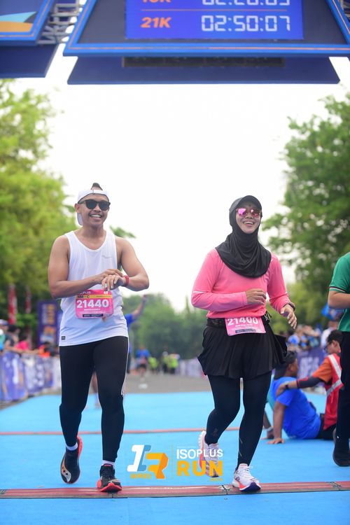 Race photo from Isoplus Run 2024 Surabaya