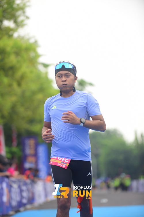 Race photo from Isoplus Run 2024 Surabaya
