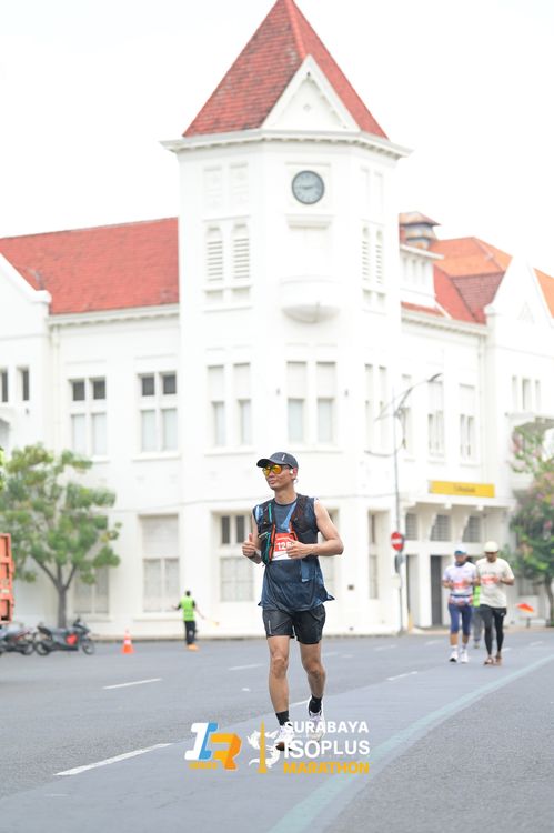 Race photo from SURABAYA ISOPLUS MARATHON 2025