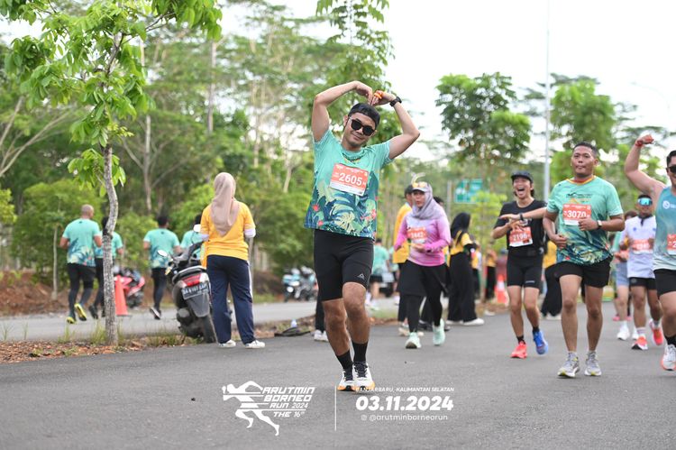 Race photo from Arutmin Borneo Run 2024