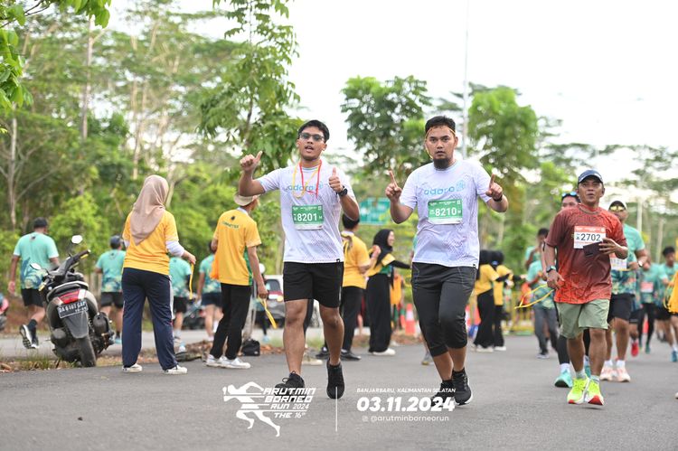 Race photo from Arutmin Borneo Run 2024