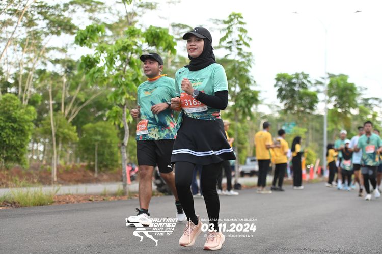 Race photo from Arutmin Borneo Run 2024