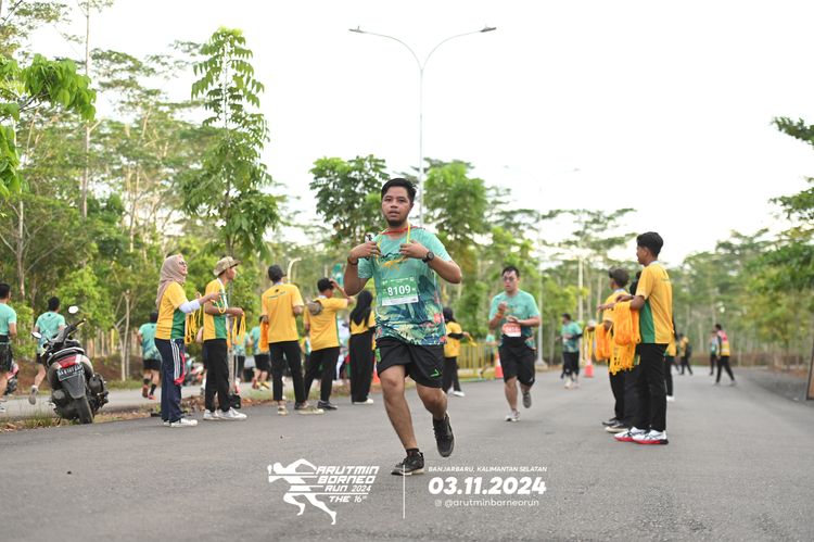 Race photo from Arutmin Borneo Run 2024