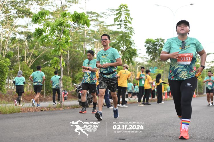Race photo from Arutmin Borneo Run 2024