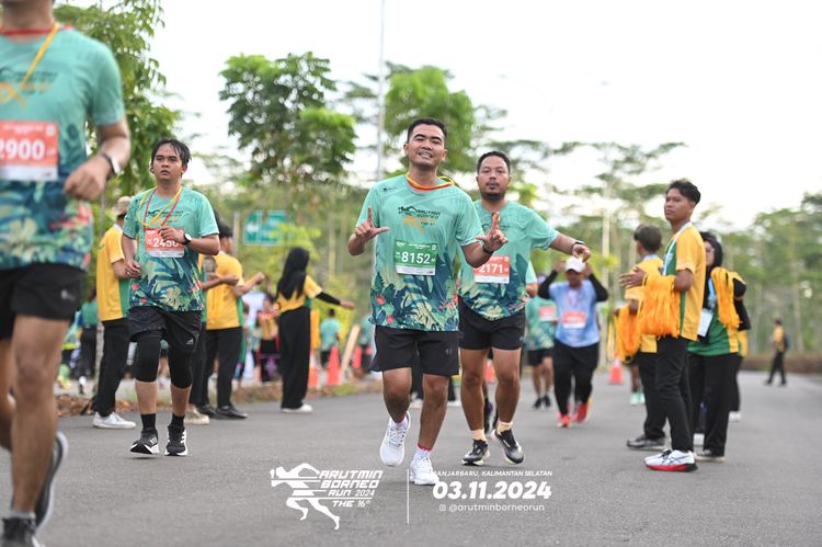 Race photo from Arutmin Borneo Run 2024