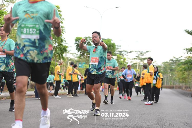 Race photo from Arutmin Borneo Run 2024