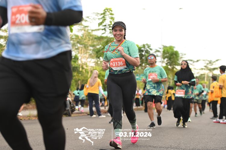Race photo from Arutmin Borneo Run 2024
