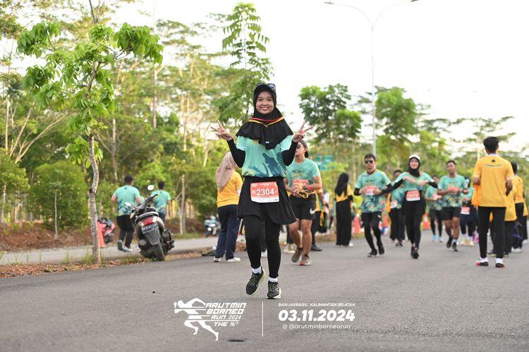 Race photo from Arutmin Borneo Run 2024