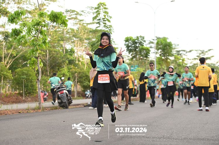 Race photo from Arutmin Borneo Run 2024