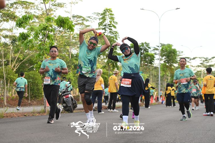 Race photo from Arutmin Borneo Run 2024