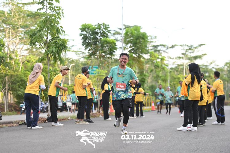 Race photo from Arutmin Borneo Run 2024