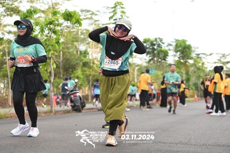 Race photo from Arutmin Borneo Run 2024
