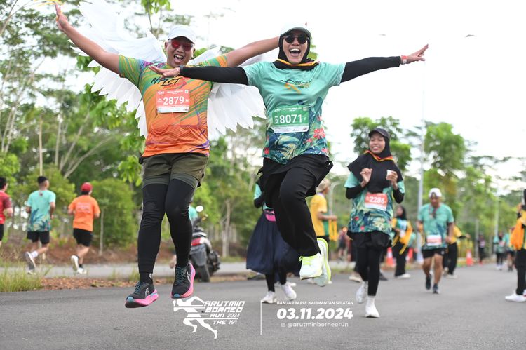 Race photo from Arutmin Borneo Run 2024