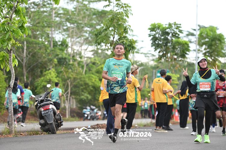 Race photo from Arutmin Borneo Run 2024