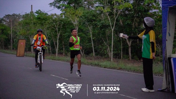 Race photo from Arutmin Borneo Run 2024