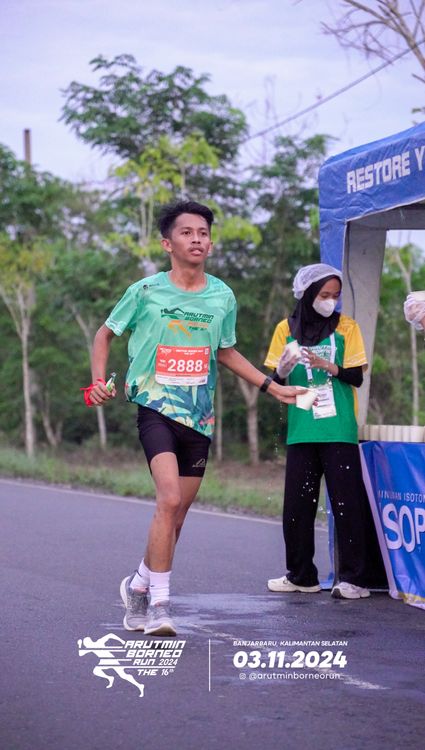 Race photo from Arutmin Borneo Run 2024