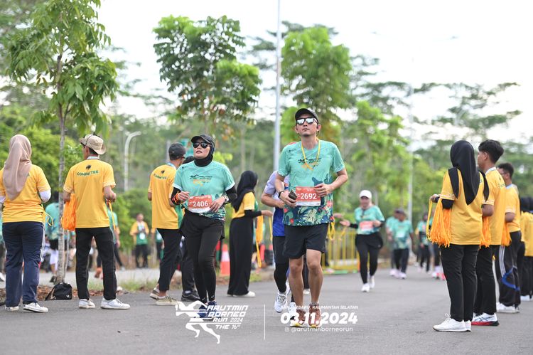 Race photo from Arutmin Borneo Run 2024