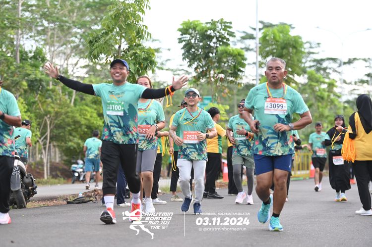 Race photo from Arutmin Borneo Run 2024