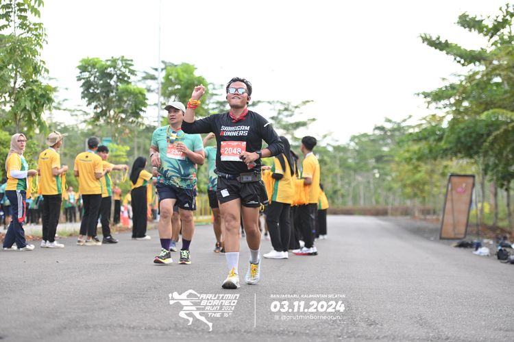 Race photo from Arutmin Borneo Run 2024