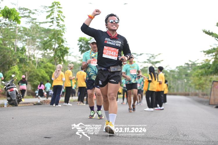 Race photo from Arutmin Borneo Run 2024
