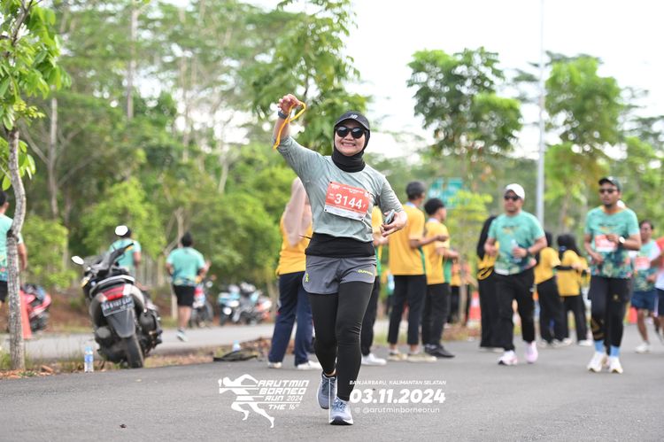Race photo from Arutmin Borneo Run 2024