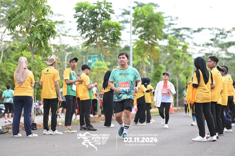 Race photo from Arutmin Borneo Run 2024