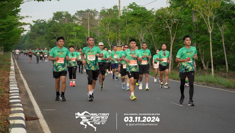 Race photo from Arutmin Borneo Run 2024