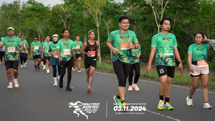 Race photo from Arutmin Borneo Run 2024