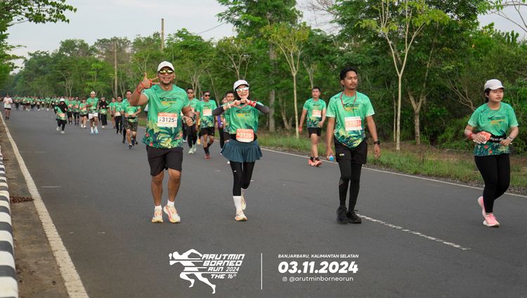 Race photo from Arutmin Borneo Run 2024
