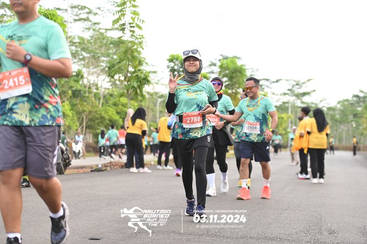 Race photo from Arutmin Borneo Run 2024
