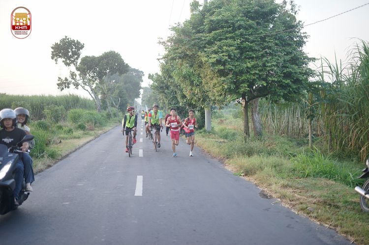 Race photo from Kediri Half Marathon 2024