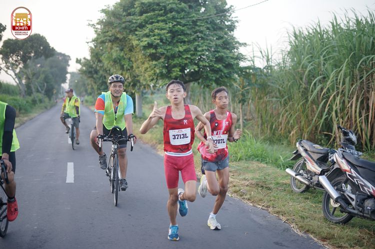 Race photo from Kediri Half Marathon 2024