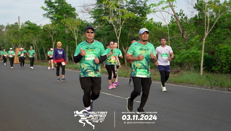 Race photo from Arutmin Borneo Run 2024