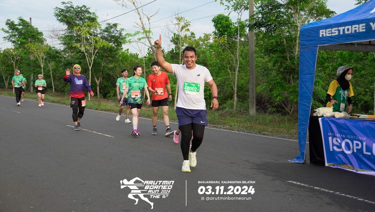 Race photo from Arutmin Borneo Run 2024