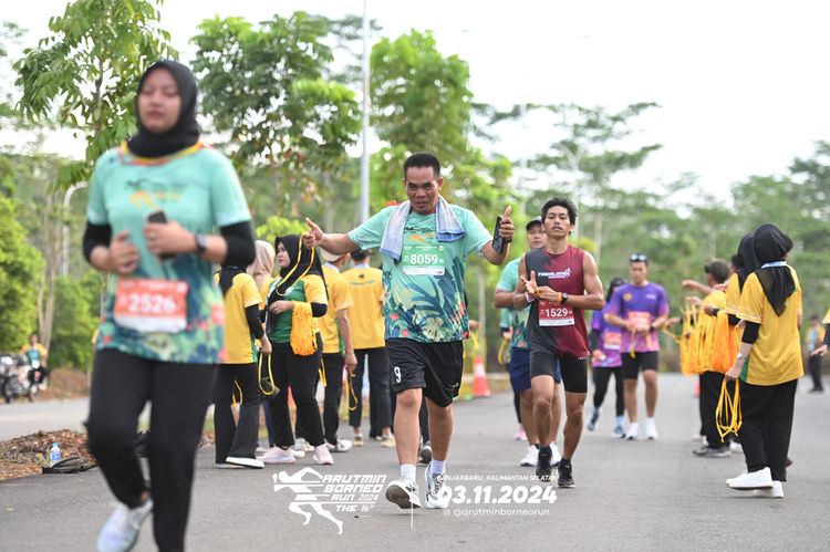 Race photo from Arutmin Borneo Run 2024
