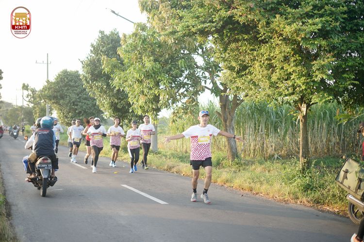 Race photo from Kediri Half Marathon 2024